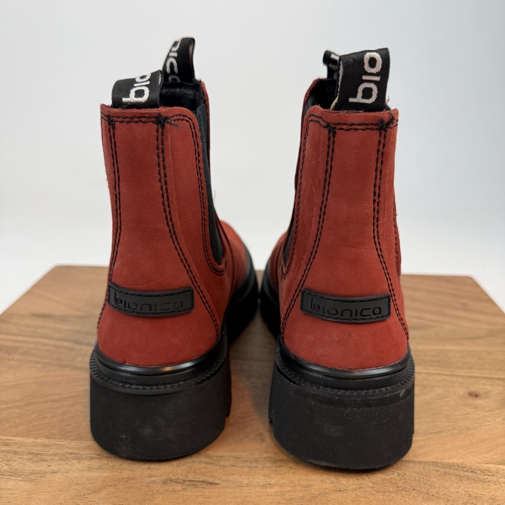 New Womens Bionica Drina Rogue Lug Red Leather Sole Ankle Chelsea Boots Size 7 M - Picture 6 of 8